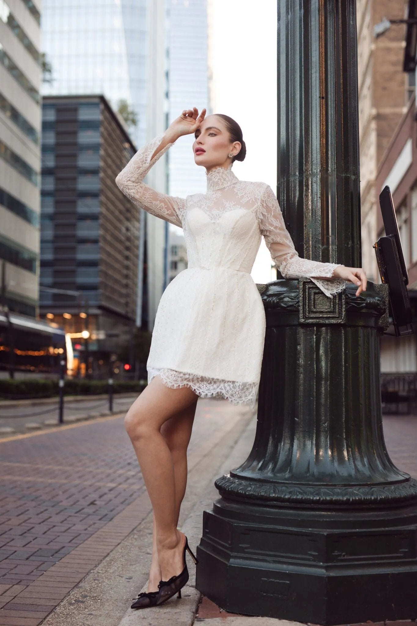 Lifestyle White lace mini dress with corset, hand-beaded, Elizabethan World