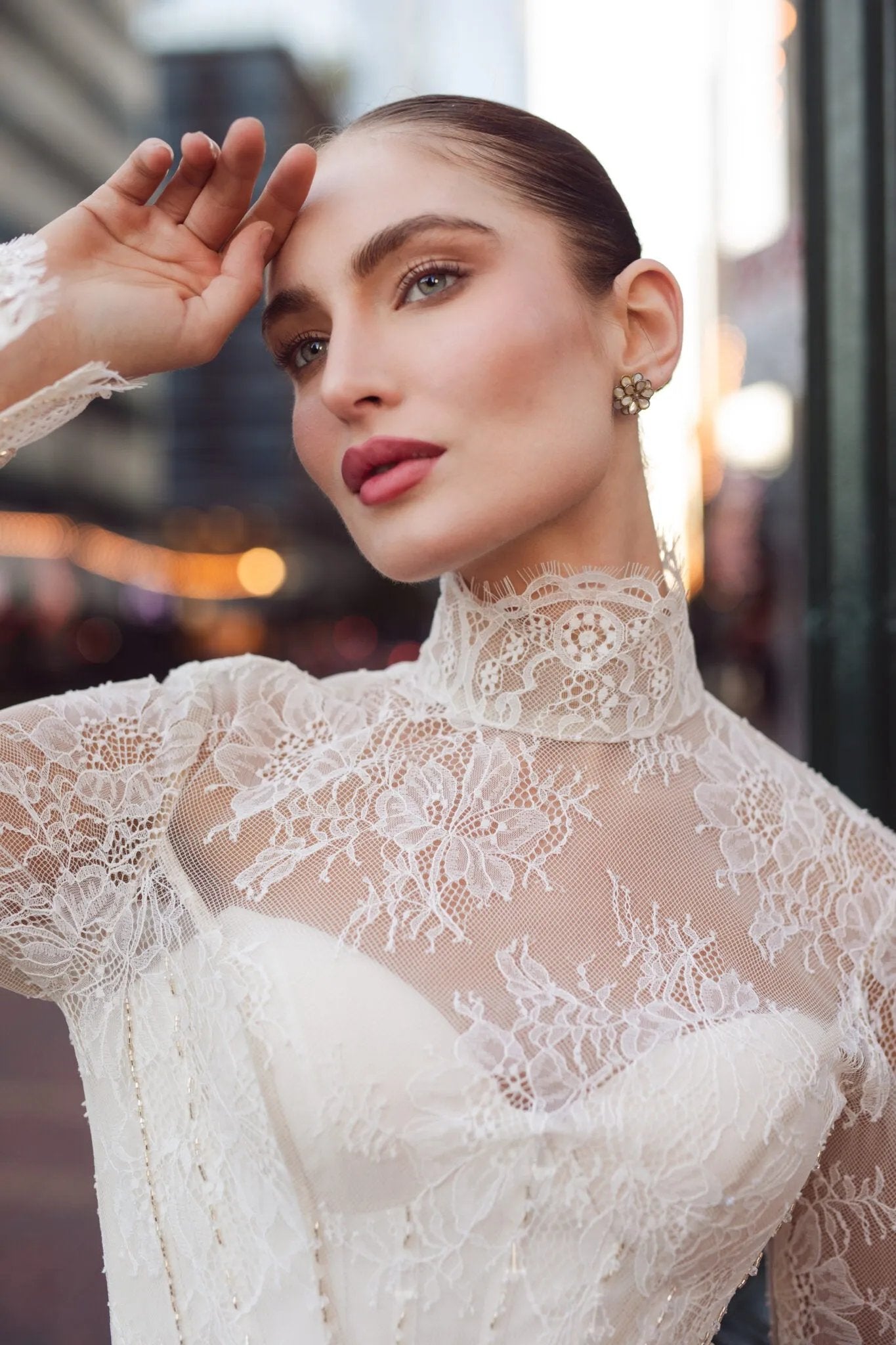 Detail White lace mini dress with corset, hand-beaded, Elizabethan World